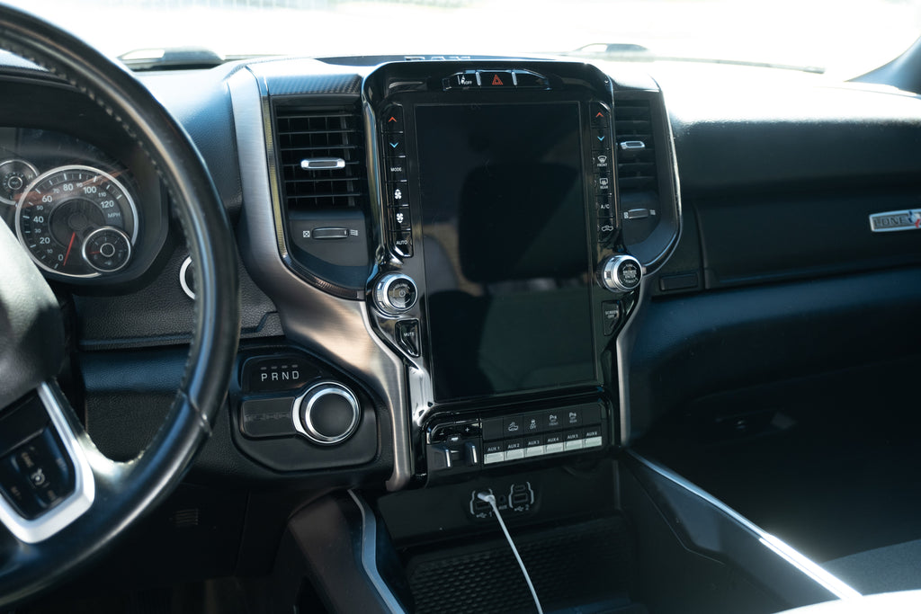 2019–2021 Ram 2500/3500 Uconnect 5 12-Inch Screen Upgrade Kit UBQ – Wireless Apple CarPlay & Android Auto